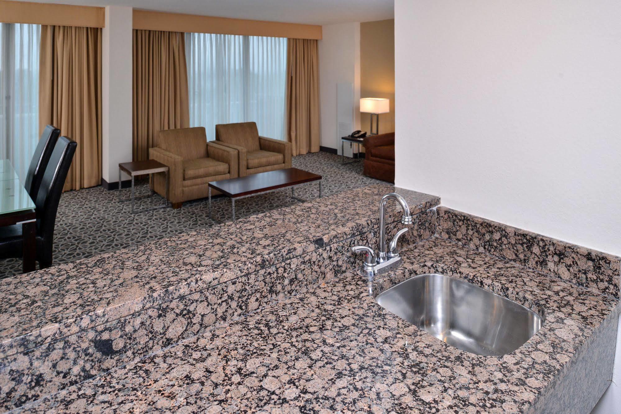Radisson Hotel Atlanta Marietta I-75 Exterior photo